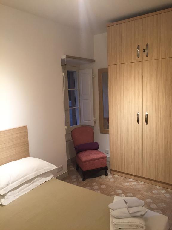 Rose Building Apartment Cospicua Экстерьер фото