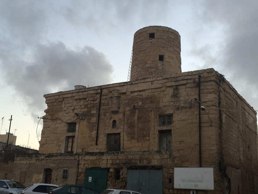Rose Building Apartment Cospicua Экстерьер фото